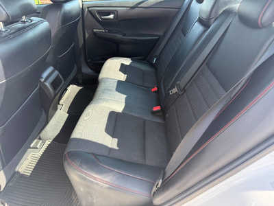 2016 Toyota Camry, $16900. Photo 7