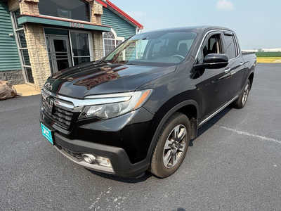 2017 Honda Ridgeline, $26990. Photo 2