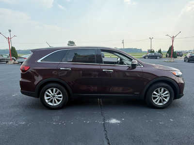 2020 Kia Sorento, $19990. Photo 5