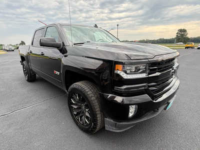 2017 Chevrolet 1500 Crew Cab, $23690. Photo 4
