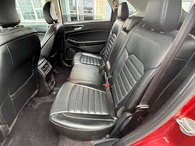 2015 Ford Edge, $9900. Photo 5