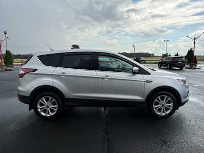 2017 Ford Escape, $14940. Photo 5