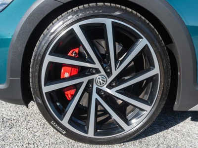 2018 Volkswagen Golf, $13700. Photo 8