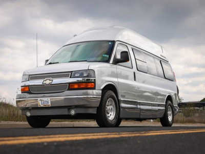 2010 Chevrolet Van,Cargo, $27700. Photo 3