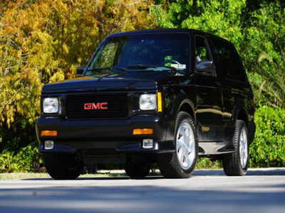 1993 GMC Typhoon, $110800. Photo 5