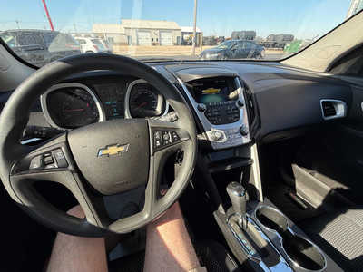 2016 Chevrolet Equinox, $8990. Photo 8