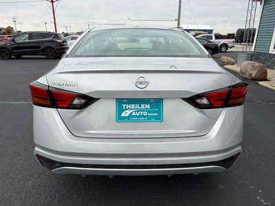 2020 Nissan Altima, $19650. Photo 5