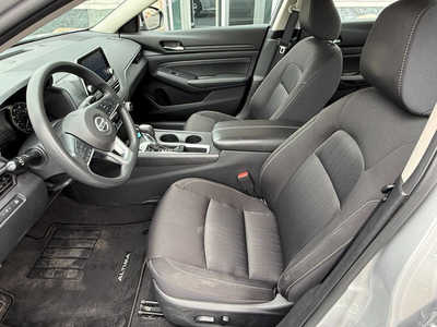 2020 Nissan Altima, $19650. Photo 6