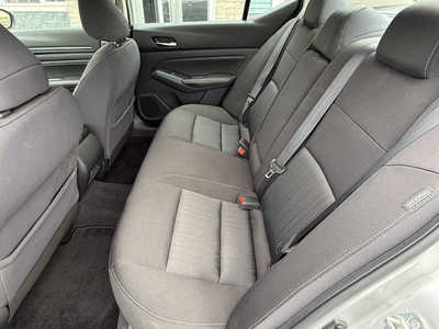 2020 Nissan Altima, $19650. Photo 7