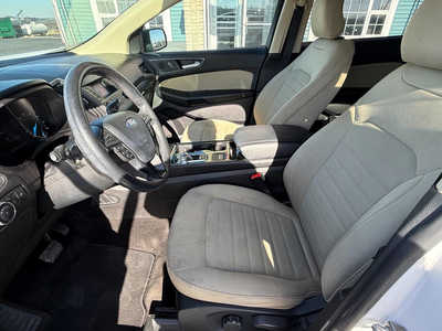 2019 Ford Edge, $12890. Photo 6