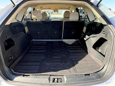 2019 Ford Edge, $12890. Photo 8