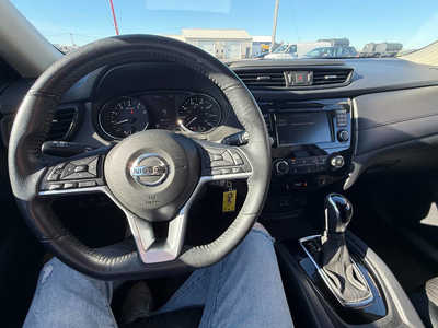 2019 Nissan Rogue, $16950. Photo 6