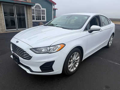 2019 Ford Fusion, $12840. Photo 2