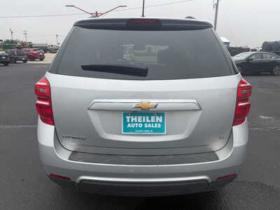 2017 Chevrolet Equinox, $8890. Photo 4