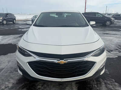 2024 Chevrolet Malibu, $17890. Photo 3