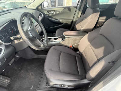 2024 Chevrolet Malibu, $17890. Photo 7