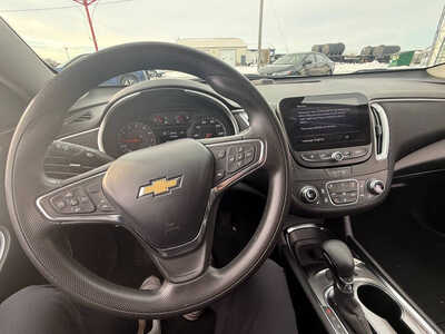 2024 Chevrolet Malibu, $17890. Photo 9