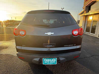 2012 Chevrolet Traverse, $6588. Photo 6