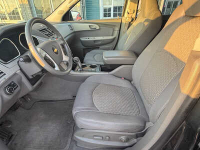 2012 Chevrolet Traverse, $6588. Photo 7