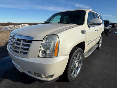2007 Cadillac Escalade, $17990. Photo 2