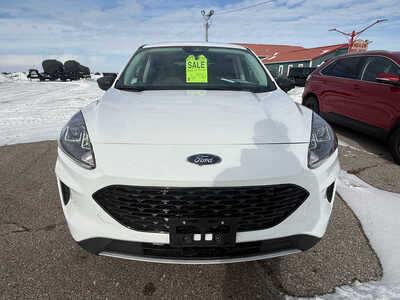 2022 Ford Escape, $16976. Photo 3
