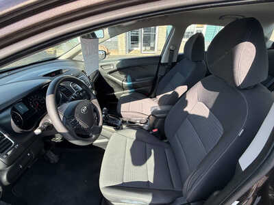 2017 Kia Forte, $11976. Photo 7