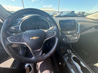 2020 Chevrolet Malibu, $17776. Photo 9