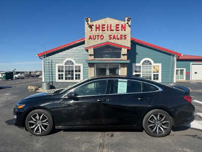 2020 Chevrolet Malibu, $17776. Photo 1