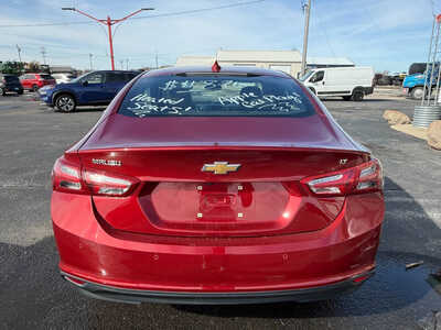 2019 Chevrolet Malibu, $11876. Photo 6