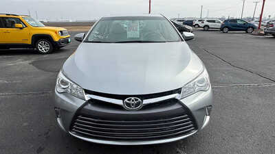 2015 Toyota Camry, $14676. Photo 3