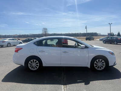 2019 Nissan Sentra, $9876. Photo 4
