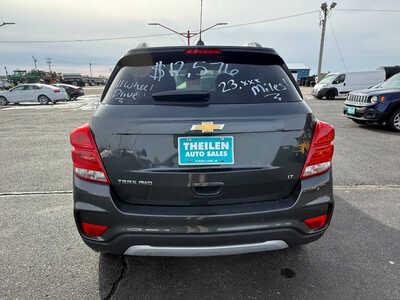 2020 Chevrolet Trax, $12576. Photo 5