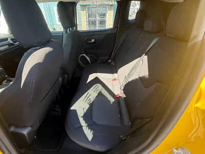 2016 Jeep Renegade, $16276. Photo 8