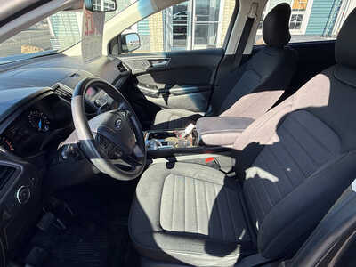 2019 Ford Edge, $13867. Photo 7