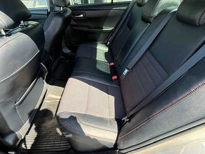 2016 Toyota Camry, $14976. Photo 7