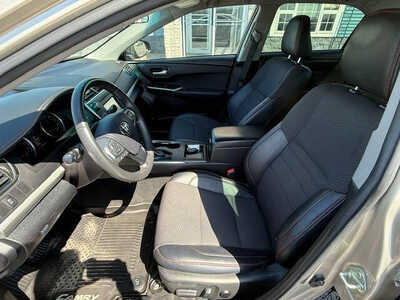 2016 Toyota Camry, $14976. Photo 8