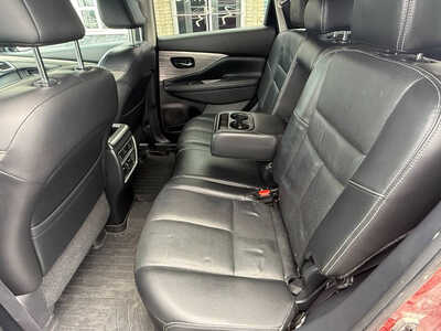 2016 Nissan Murano, $14876. Photo 7
