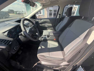 2018 Ford Escape, $11676. Photo 7