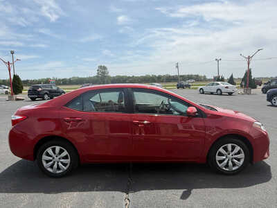 2016 Toyota Corolla, $11976. Photo 5