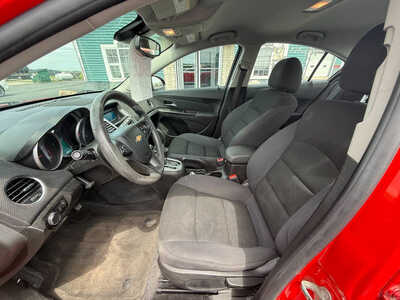 2016 Chevrolet Cruze, $5976. Photo 7