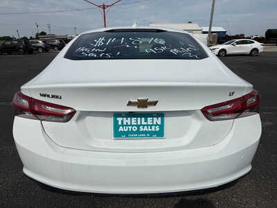 2022 Chevrolet Malibu, $14876. Photo 5