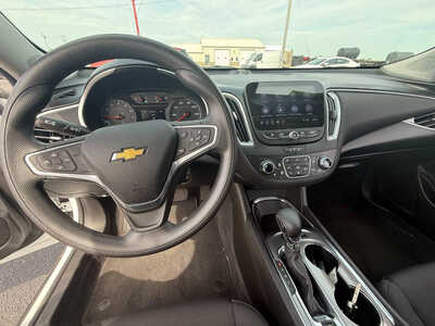 2022 Chevrolet Malibu, $14876. Photo 7