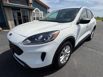 2022 Ford Escape, $16876. Photo 2