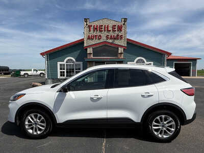 2022 Ford Escape, $16876. Photo 1