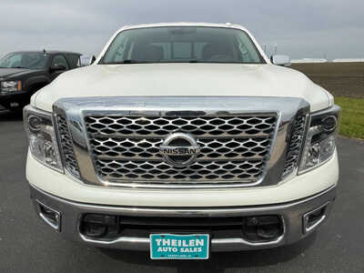 2018 Nissan Titan, $26676. Photo 3