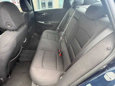 2022 Chevrolet Malibu, $13676. Photo 8