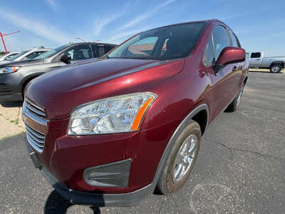 2016 Chevrolet Trax, $12476. Photo 2