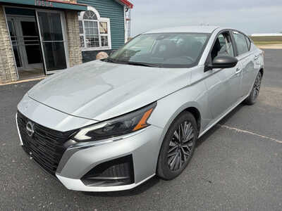 2024 Nissan Altima, $18676. Photo 2
