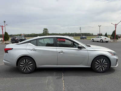 2024 Nissan Altima, $18676. Photo 6