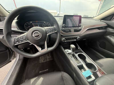 2024 Nissan Altima, $18676. Photo 7